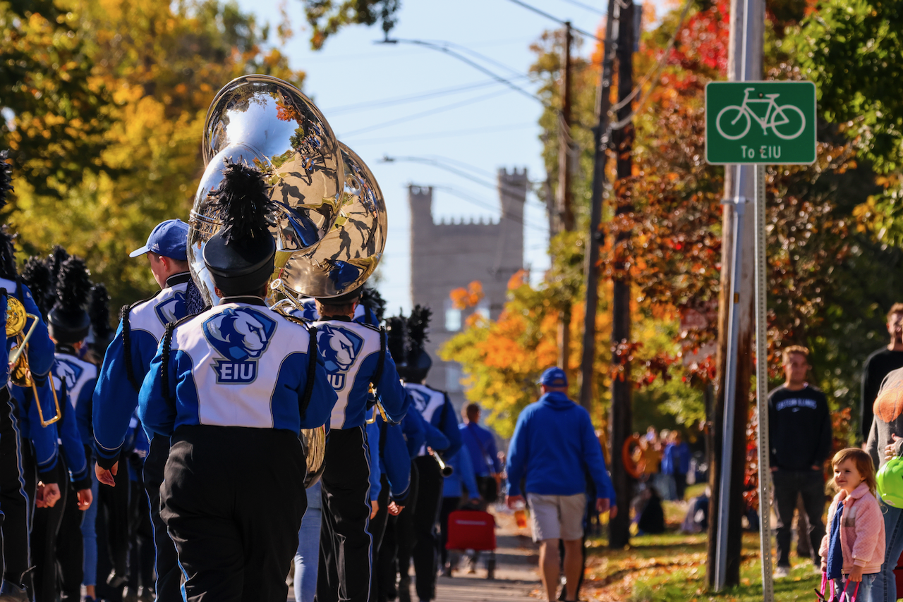 EIU Homecoming Parade