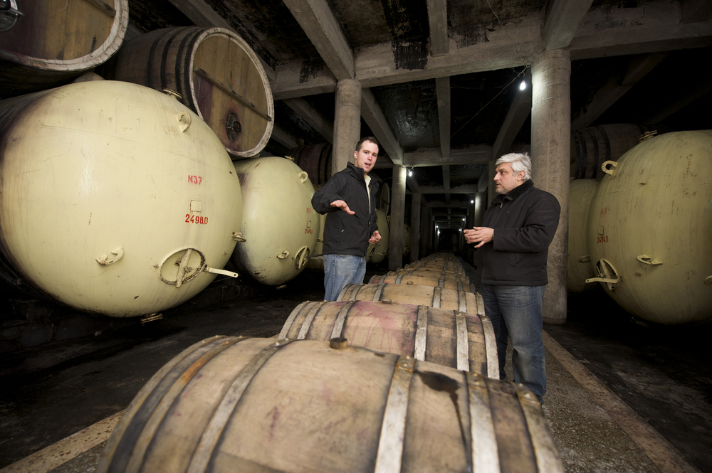 casks and two men