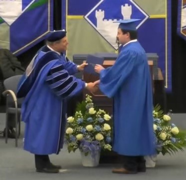 Braeden C Glassman Handshake SP23 GRaduation